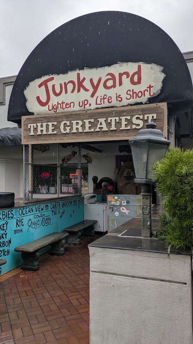 Junkyard Cafe